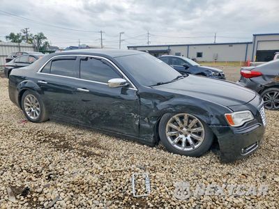 Czwarte zdjęcie samochodu z boku: 2012 CHRYSLER 300 LIMITED VIN:2C3CCACG3CH204184 - miniatura