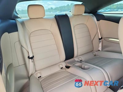 Zdjęcie 10 z 13 samochodu: 2019 MERCEDES-BENZ C 300 VIN:WDDWJ8DB7KF777220 - miniatura