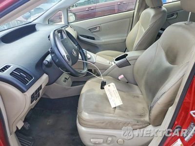 Zdjęcie 7 z 12 samochodu: 2012 TOYOTA PRIUS FOUR VIN:JTDKN3DU6C5458285 - miniatura