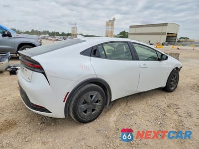 Trzecie zdjęcie samochodu z tyłu: 2025 TOYOTA PRIUS LE VIN:JTDACAAU7S3063004 - miniatura