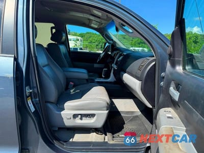 Piąte zdjęcie samochodu w środku: 2008 TOYOTA TUNDRA DOUBLE CAB LIMITED VIN:5TBBV58108S501900 - miniatura
