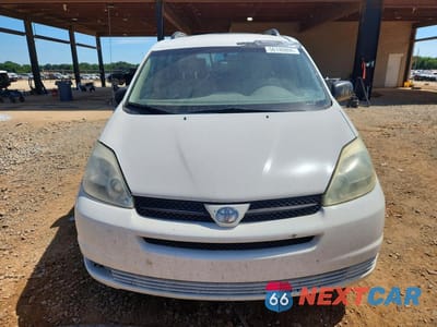 Piąte zdjęcie samochodu w środku: 2004 TOYOTA SIENNA LE 7 PASSENGER VIN:5TDZA23C64S127540 - miniatura
