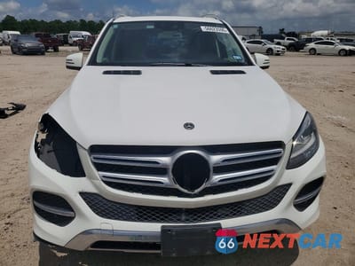 Piąte zdjęcie samochodu w środku: 2018 MERCEDES-BENZ GLE 350 VIN:4JGDA5JB6JB042959 - miniatura