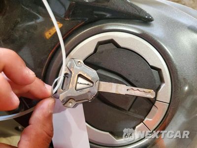 Zdjęcie 8 z 9 samochodu: 2023 KAWASAKI EX650 R VIN:ML5EXER16PDA84917 - miniatura