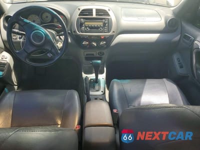 Zdjęcie 8 z 12 samochodu: 2001 TOYOTA RAV4 BASE VIN:JTEHH20V510024326 - miniatura