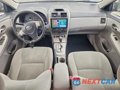 Zdjęcie 8 z 12 samochodu: 2012 TOYOTA COROLLA LE VIN:2T1BU4EE9CC895667 - miniatura