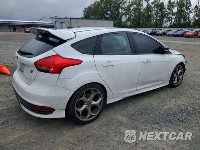 Trzecie zdjęcie samochodu z tyłu: 2016 FORD FOCUS ST VIN:1FADP3L98GL209560 - miniatura