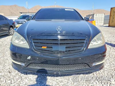 Piąte zdjęcie samochodu w środku: 2011 MERCEDES-BENZ S 550 VIN:WDDNG7BB1BA386472 - miniatura