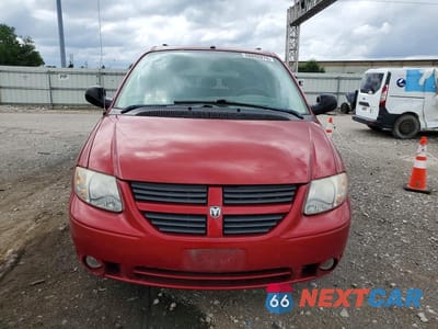Piąte zdjęcie samochodu w środku: 2006 DODGE GRAND CARAVAN SXT VIN:2D4GP44L96R835487 - miniatura