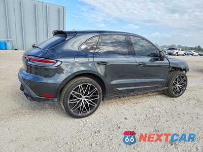 Trzecie zdjęcie samochodu z tyłu: 2024 PORSCHE MACAN BASE VIN:WP1AA2A5XRLB10748 - miniatura