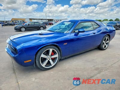 2011 DODGE CHALLENGER SRT-8 2B3CJ7DJ4BH505142 - główne zdjęcie licytacji z USA - miniatura