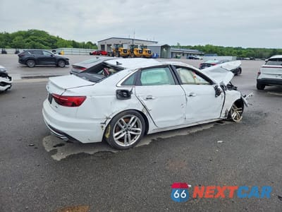 Trzecie zdjęcie samochodu z tyłu: 2024 AUDI A4 PREMIUM PLUS 45 VIN:WAUEAAF41RA051871 - miniatura