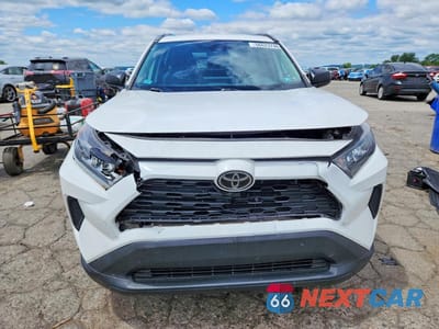 Piąte zdjęcie samochodu w środku: 2019 TOYOTA RAV4 LE VIN:2T3F1RFV8KC043399 - miniatura