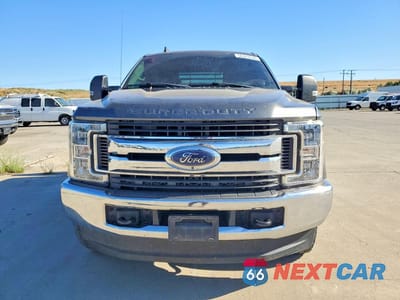 Piąte zdjęcie samochodu w środku: 2019 FORD F250 SUPER DUTY VIN:1FT7W2BT1KEG24265 - miniatura