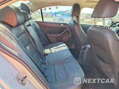 Zdjęcie 10 z 12 samochodu: 2011 VOLKSWAGEN JETTA SE VIN:3VWDX7AJXBM316287 - miniatura