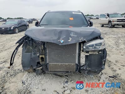 Piąte zdjęcie samochodu w środku: 2017 BMW X5 XDRIVE35I VIN:5UXKR0C55H0U50212 - miniatura