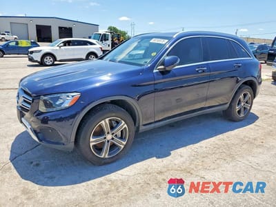 2017 MERCEDES-BENZ GLC 300 4MATIC WDC0G4KB8HF137689 - główne zdjęcie licytacji z USA - miniatura