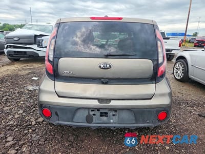 Zdjęcie 6 z 12 samochodu: 2018 KIA SOUL BASE VIN:KNDJN2A21J7572902 - miniatura