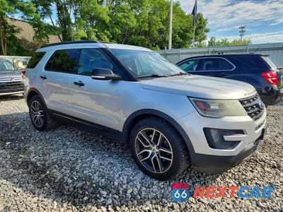 Czwarte zdjęcie samochodu z boku: 2016 FORD EXPLORER SPORT VIN:1FM5K8GT3GGA25423 - miniatura