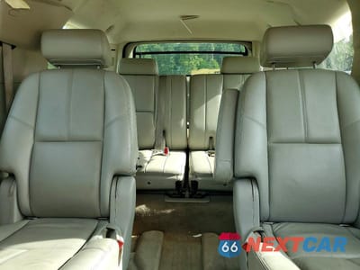 Zdjęcie 10 z 13 samochodu: 2008 CHEVROLET SUBURBAN K1500 LS VIN:3GNFK16398G193646 - miniatura
