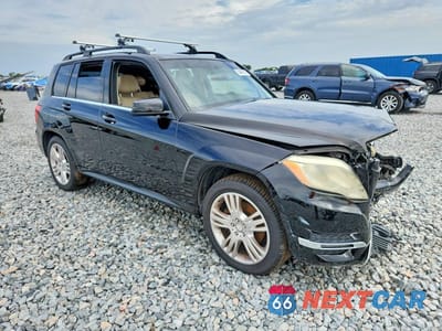 Czwarte zdjęcie samochodu z boku: 2013 MERCEDES-BENZ GLK 350 VIN:WDCGG5HB4DG054485 - miniatura
