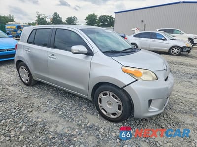 Czwarte zdjęcie samochodu z boku: 2011 SCION XD BASE VIN:JTKKU4B41B1009350 - miniatura