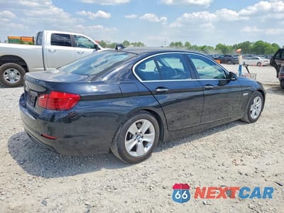 Trzecie zdjęcie samochodu z tyłu: 2011 BMW 528 I VIN:WBAFR1C59BC260585 - miniatura