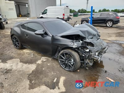 Czwarte zdjęcie samochodu z boku: 2026 TOYOTA GR 86 PREMIUM VIN:JF1ZNBE16T8075125 - miniatura