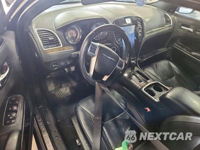 Zdjęcie 8 z 12 samochodu: 2012 CHRYSLER 300C VIN:2C3CCAET2CH256383 - miniatura