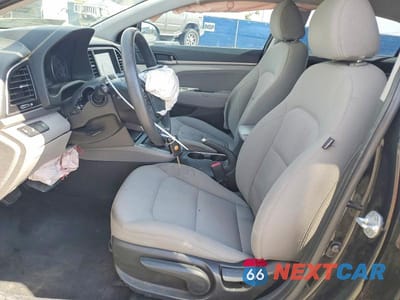 Zdjęcie 7 z 12 samochodu: 2018 HYUNDAI ELANTRA VIN:5NPD84LF2JH401930 - miniatura