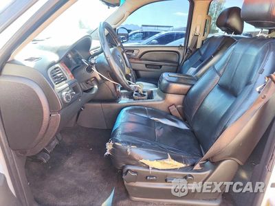 Zdjęcie 7 z 13 samochodu: 2012 CHEVROLET TAHOE C1500 LT VIN:1GNSCBE08CR228145 - miniatura