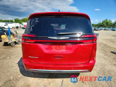 Zdjęcie 6 z 13 samochodu: 2025 CHRYSLER PACIFICA SELECT VIN:2C4RC1BG0SR544991 - miniatura