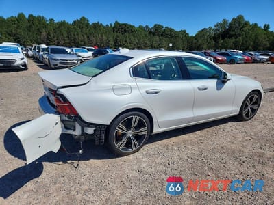 Trzecie zdjęcie samochodu z tyłu: 2020 VOLVO S60 T5 INSCRIPTION VIN:7JR102FL6LG071461 - miniatura