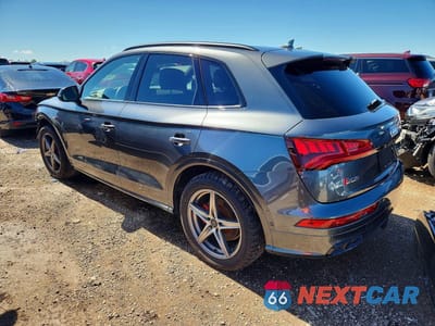 Drugie zdjęcie samochodu z przodu: 2019 AUDI SQ5 PRESTIGE VIN:WA1C4AFY2K2103782 - miniatura