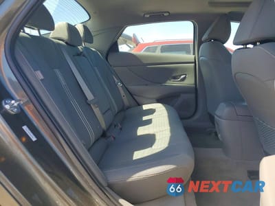 Zdjęcie 10 z 12 samochodu: 2025 HYUNDAI ELANTRA SEL VIN:KMHLS4DG9SU043961 - miniatura