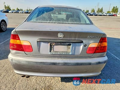 Zdjęcie 6 z 12 samochodu: 2003 BMW 325 I VIN:WBAEV33433KR24008 - miniatura