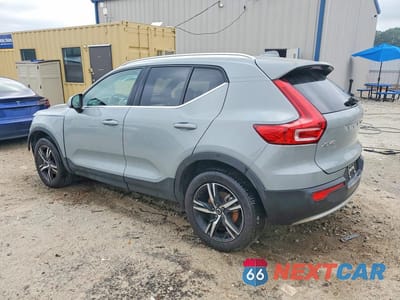 Drugie zdjęcie samochodu z przodu: 2025 VOLVO XC40 CORE VIN:YV4L12UJ9S2515754 - miniatura