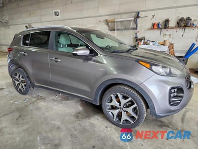 Czwarte zdjęcie samochodu z boku: 2017 KIA SPORTAGE SX VIN:KNDPRCA67H7166107 - miniatura