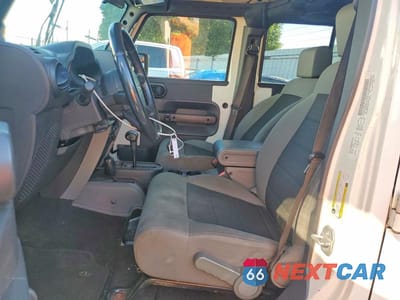 Zdjęcie 7 z 12 samochodu: 2008 JEEP WRANGLER UNLIMITED X VIN:1J4GA39118L543841 - miniatura