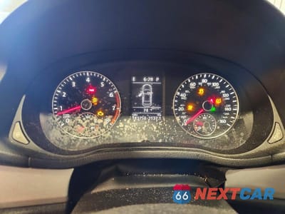 Zdjęcie 9 z 12 samochodu: 2012 VOLKSWAGEN PASSAT SE VIN:1VWBP7A33CC014125 - miniatura