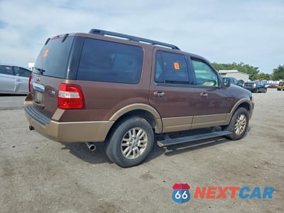 Trzecie zdjęcie samochodu z tyłu: 2012 FORD EXPEDITION XLT VIN:1FMJU1H59CEF63906 - miniatura