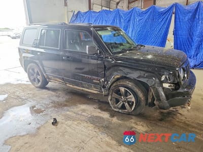 Czwarte zdjęcie samochodu z boku: 2017 JEEP PATRIOT SPORT VIN:1C4NJRBB4HD114271 - miniatura