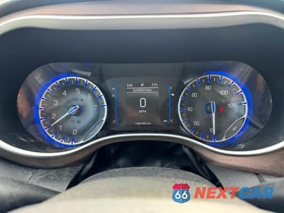 Zdjęcie 8 z 13 samochodu: 2017 CHRYSLER PACIFICA TOURING L VIN:2C4RC1BG8HR803588 - miniatura