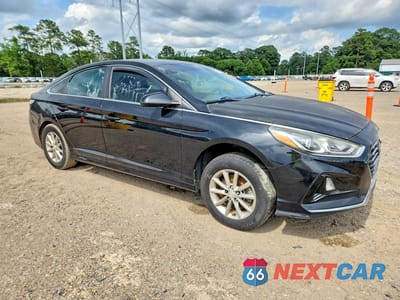 Czwarte zdjęcie samochodu z boku: 2019 HYUNDAI SONATA SE VIN:5NPE24AF2KH777098 - miniatura