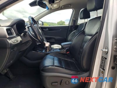 Zdjęcie 7 z 12 samochodu: 2019 KIA SORENTO EX V6 VIN:5XYPHDA57KG447639 - miniatura