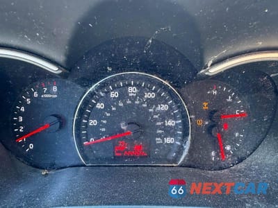 Zdjęcie 8 z 12 samochodu: 2015 KIA SORENTO LX VIN:5XYKTCA67FG652623 - miniatura