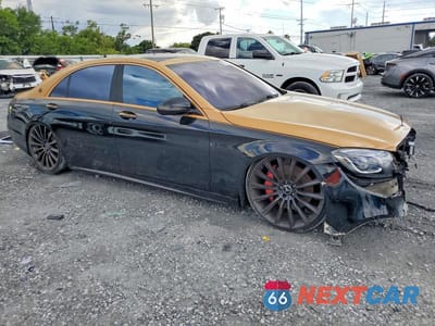 Czwarte zdjęcie samochodu z boku: 2015 MERCEDES-BENZ S 550 VIN:WDDUG8CB7FA201749 - miniatura