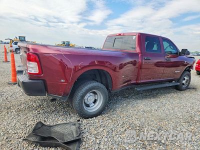 Trzecie zdjęcie samochodu z tyłu: 2020 RAM 3500 TRADESMAN VIN:3C63RRGL1LG153436 - miniatura