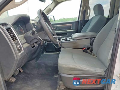 Zdjęcie 7 z 12 samochodu: 2013 RAM 1500 SLT VIN:1C6RR7GTXDS537921 - miniatura