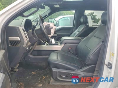 Zdjęcie 7 z 12 samochodu: 2017 FORD F450 SUPER DUTY VIN:1FT8W4DT7HED67778 - miniatura